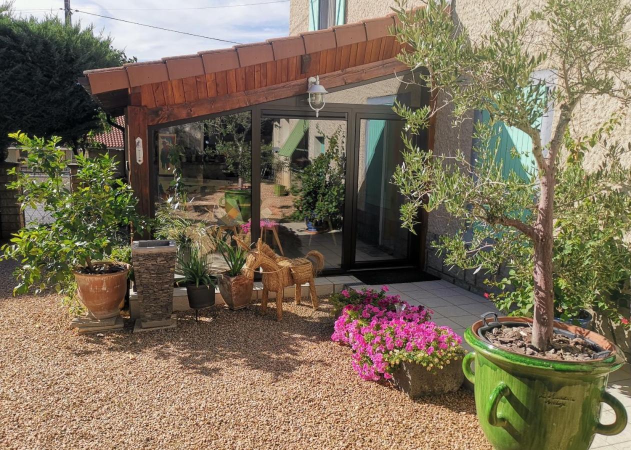 La Ferme De Capucine Bed & Breakfast Culhat Exterior photo